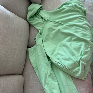 TNA COZY FLEECE MEGA HOODIE & SWEATPANTS SET